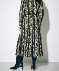 GRACE CONTINENTAL マーガレットプリントスカート