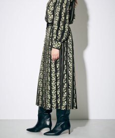 GRACE CONTINENTAL マーガレットプリントスカート