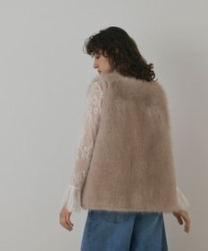 GRACE CONTINENTAL フェイクフォックスファ－ベスト