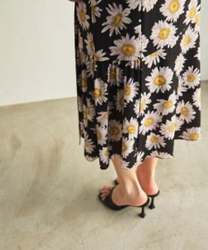 GRACE CONTINENTAL マーガレットフラワープリントスカート