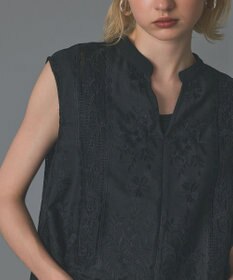 GRACE CONTINENTAL 刺繍スキッパートップ