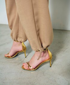 GRACE CONTINENTAL ストレッチスラブタックパンツ