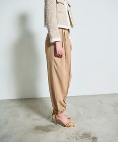 GRACE CONTINENTAL ストレッチスラブタックパンツ