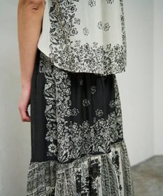 GRACE CONTINENTAL バンダナティアードスカート