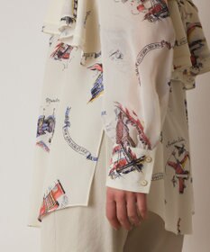 GRACE CONTINENTAL スーヴェニールプリントブラウス