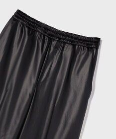 GRACE CONTINENTAL レザーライクパンツ