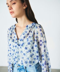 GRACE CONTINENTAL スモールフラワーケープトップ