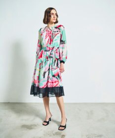 GRACE CONTINENTAL アールデコリゾートプリントワンピース