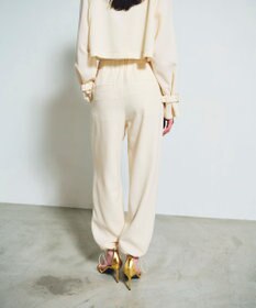 GRACE CONTINENTAL ストレッチスラブタックパンツ