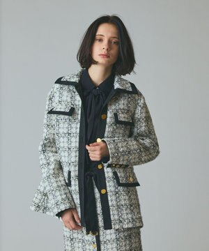  トリミングツイードショートコート