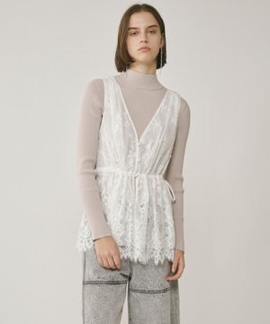  レースノースリーブブラウス