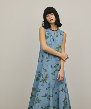  ボタニカルプリントフレアワンピース