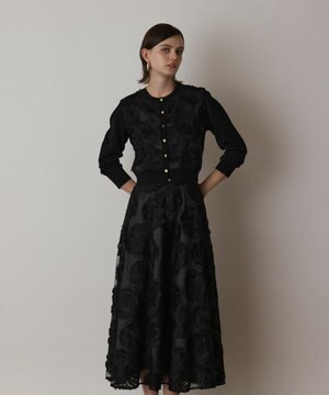  ローズ刺繍ニットカーディガン