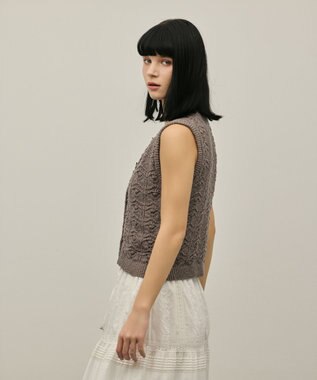 GRACE CONTINENTAL クロシェライクニットジレ グレー
