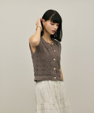 GRACE CONTINENTAL クロシェライクニットジレ グレー