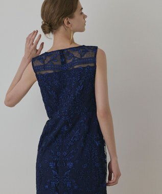 GRACE CONTINENTAL コ－ド刺繍タイトドレス ブルー