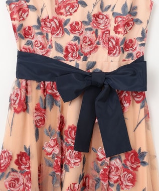 GRACE CONTINENTAL ローズ刺繍フレアドレス ベージュ