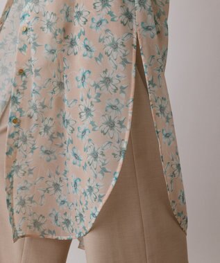 GRACE CONTINENTAL フラワーロングシャツ ベージュ