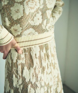 GRACE CONTINENTAL フローラルラメニットトップ ホワイト