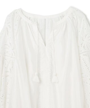 GRACE CONTINENTAL ヤシ柄カットワークトップ ホワイト