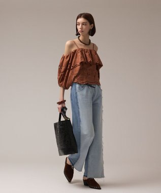 GRACE CONTINENTAL カットワークオフショルトップ ブラウン