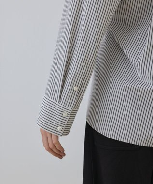 GRACE CONTINENTAL エンブレム刺繍シャツ ブラック