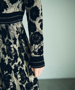 GRACE CONTINENTAL フローラルラメニットトップ ブラック