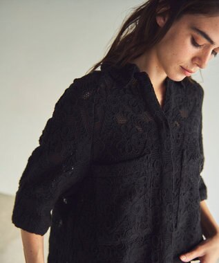 GRACE CONTINENTAL バックタックレースシャツ ブラック