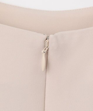 GRACE CONTINENTAL ネックレス付ティアードドレス ベージュ