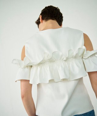GRACE CONTINENTAL フリルリブカットトップ ホワイト