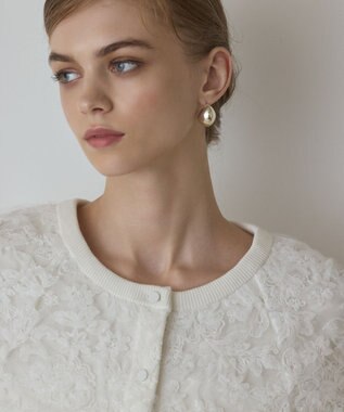 GRACE CONTINENTAL フラワー刺繍ニットカーディガン ホワイト