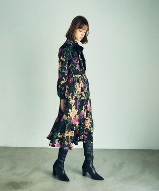 GRACE CONTINENTAL ローズオーナメントプリントワンピース ブラック