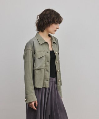 GRACE CONTINENTAL パール釦ピグメントシャツ カーキ