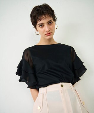 GRACE CONTINENTAL シアーフレアスリーブトップ ブラック