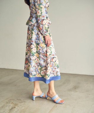 GRACE CONTINENTAL グラデフラワープリントスカート サックス