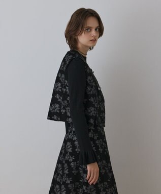 GRACE CONTINENTAL ラメフラワージャガードベスト ブラック