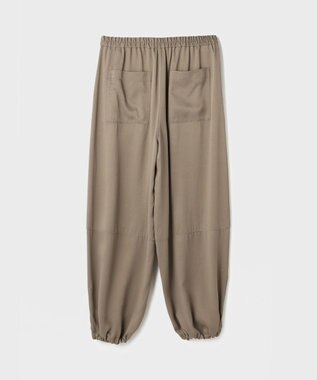 GRACE CONTINENTAL マットサテンバレルパンツ カーキ