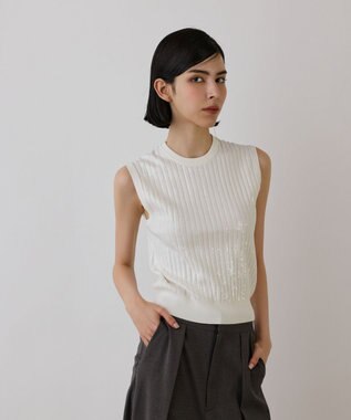 GRACE CONTINENTAL スパンコールニットノースリーブ ホワイト