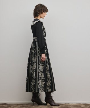 GRACE CONTINENTAL パターン刺繍ワンピース ブラック