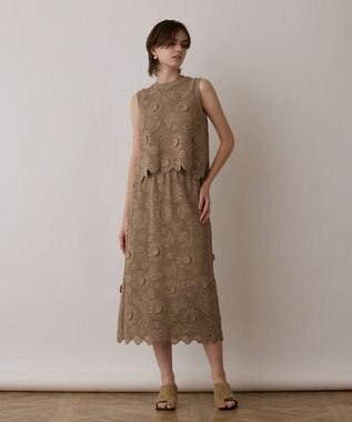 クロシュ刺繍トップ / GRACE CONTINENTAL | GRACE CONTINENTAL