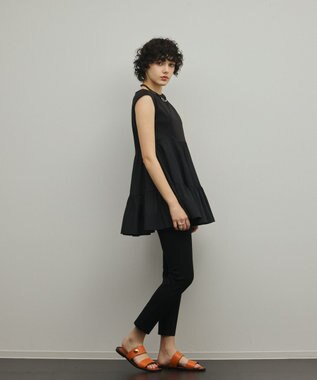 GRACE CONTINENTAL フレア切替カットトップ ブラック