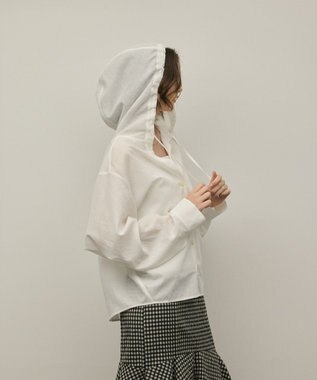 GRACE CONTINENTAL フードシャツ ホワイト