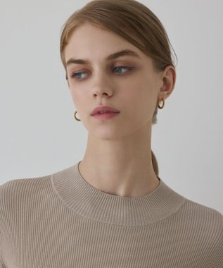 GRACE CONTINENTAL ラメリブニットトップ ベージュ