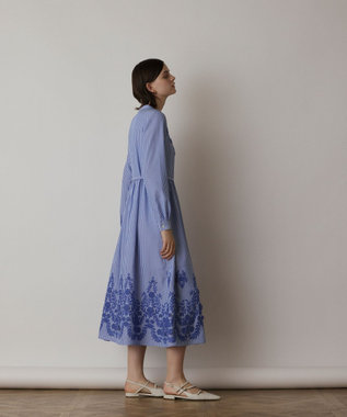 GRACE CONTINENTAL ストライプ刺繍ワンピース ブルー