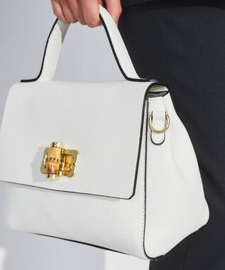 GRACE CONTINENTAL ROBERTA　PRIANIワンハンドルバッグ ホワイト