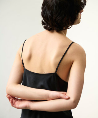 GRACE CONTINENTAL サテンキャミソール ブラック