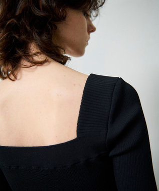 GRACE CONTINENTAL スクエアーネックトップ ブラック