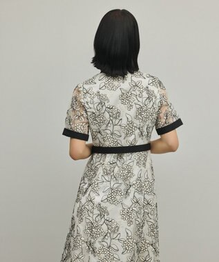 GRACE CONTINENTAL フラワーコード刺繍ワンピース キナリ