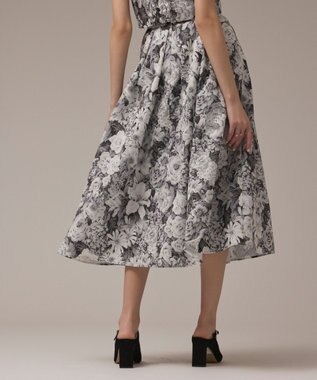 GRACE CONTINENTAL アンティークフラワータックスカート ブラック