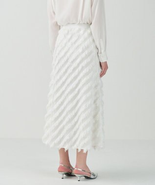 GRACE CONTINENTAL フェザーバイアスロングスカート ホワイト